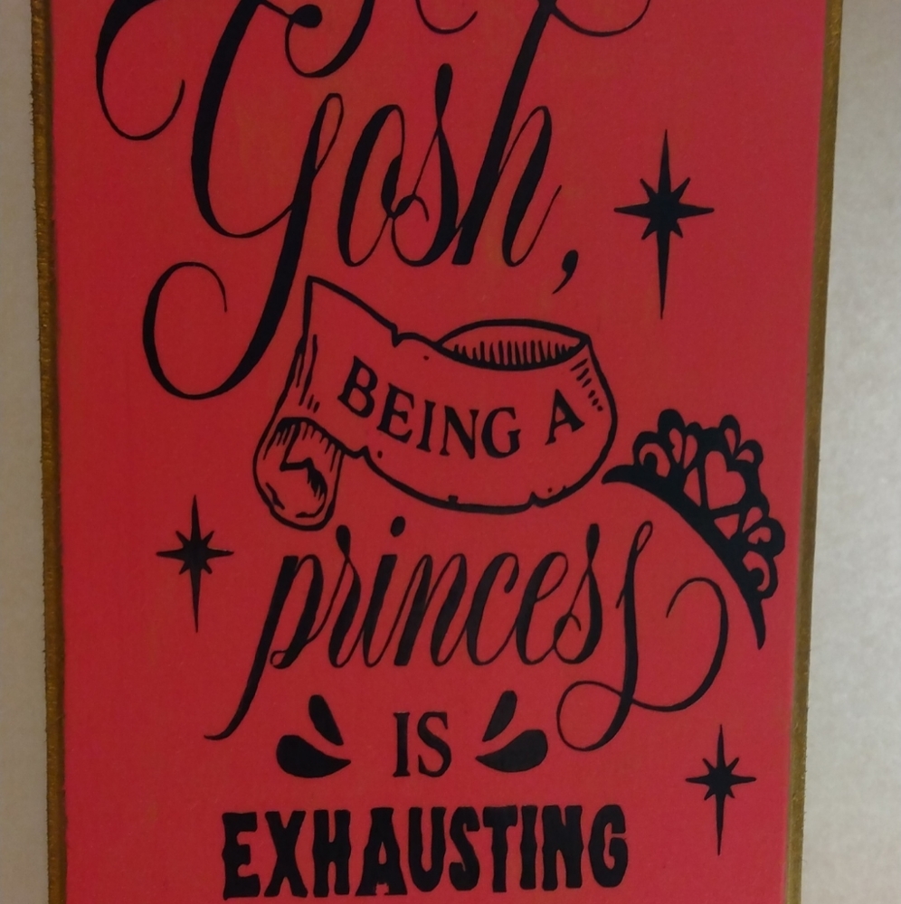 Decor - Picture 3 of 3